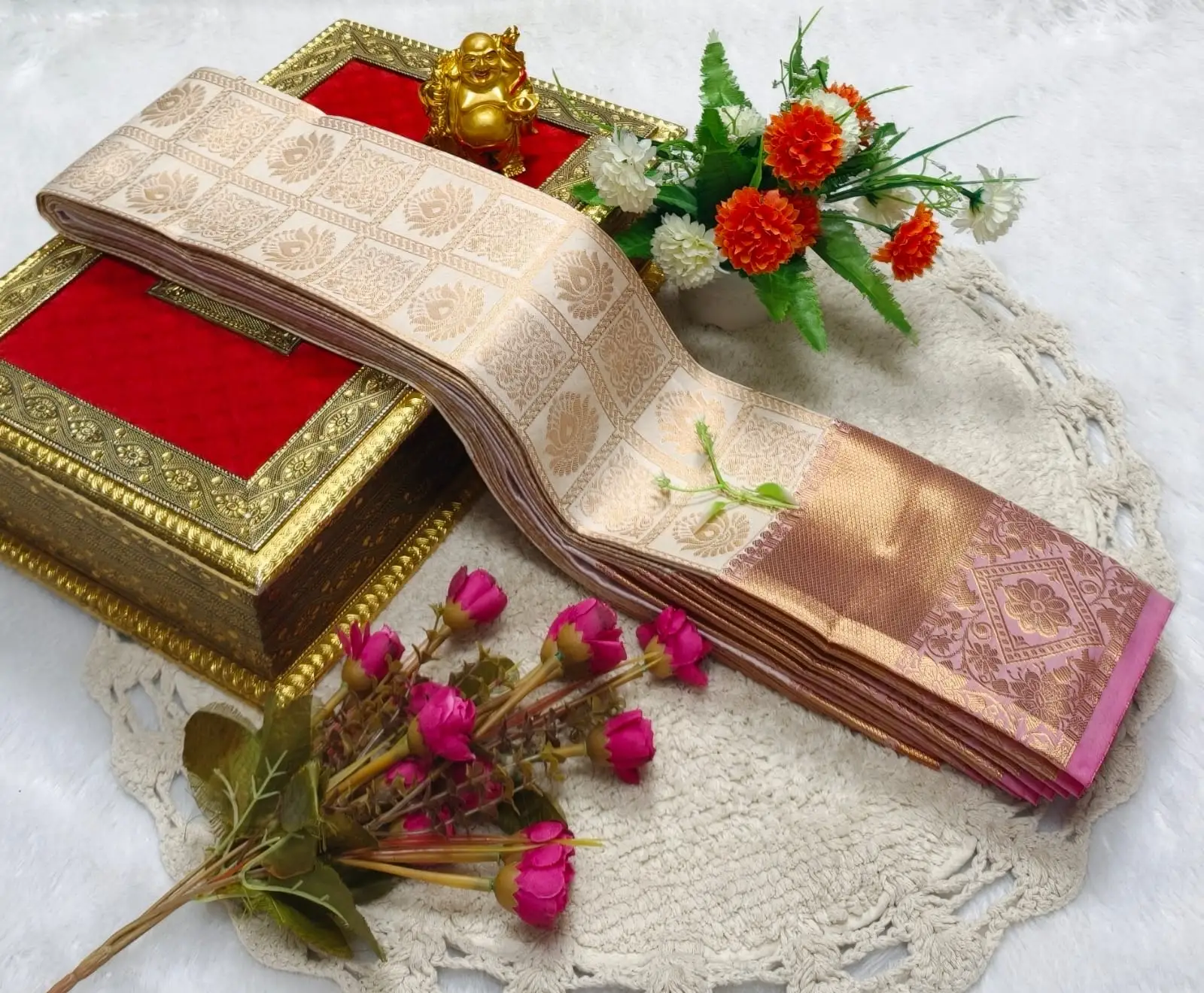 Muhurtham Jacquard Diamond Butta Saree